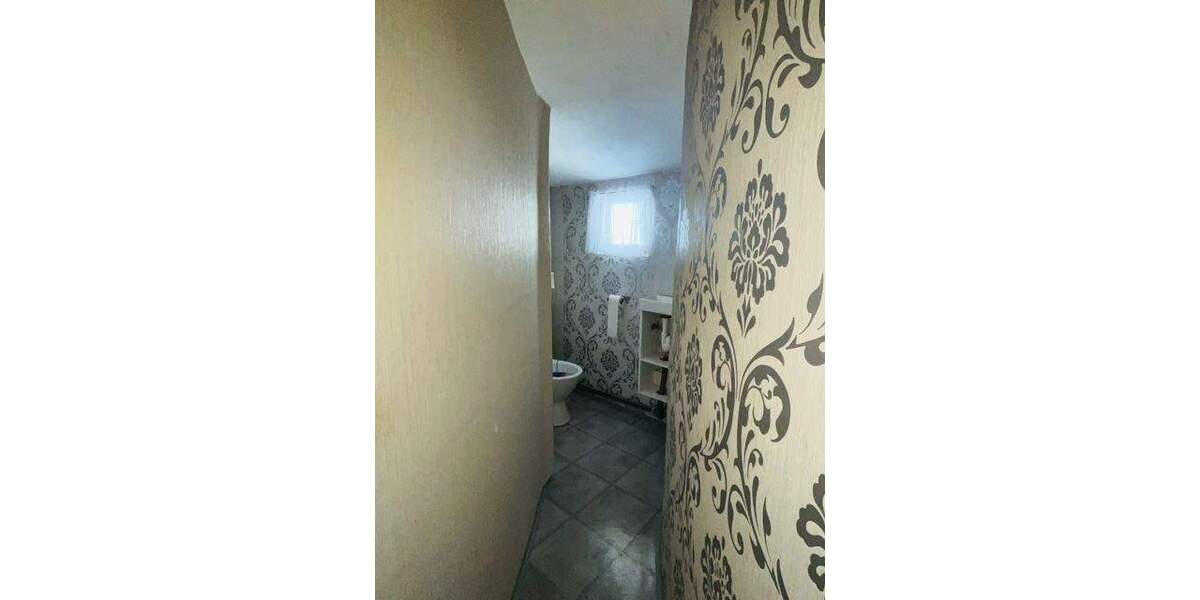 Mehrfamilienhaus, Wohnhaus Kirchheimbolanden - 6 Zimmer, 175 m&sup2;, 275.000&euro; | Angebot:25727114