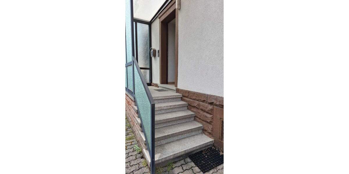 Mehrfamilienhaus, Wohnhaus Kaiserslautern Innenstadt - 6 Zimmer, 215.000&euro; | Angebot:26028129