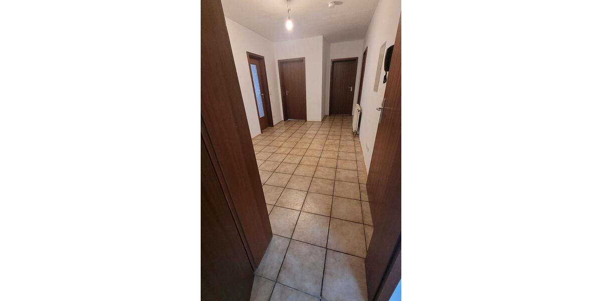 Erdgeschoßwohnung Lambrecht (Pfalz) - 4 Zimmer, 125 m&sup2;, 1.515&euro; | Angebot:23381769