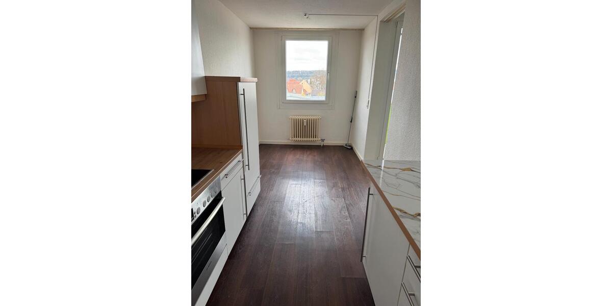 Etagenwohnung Kaiserslautern Betzenberg - 3 Zimmer, 100 m&sup2;, 1.100&euro; | Angebot:26042575