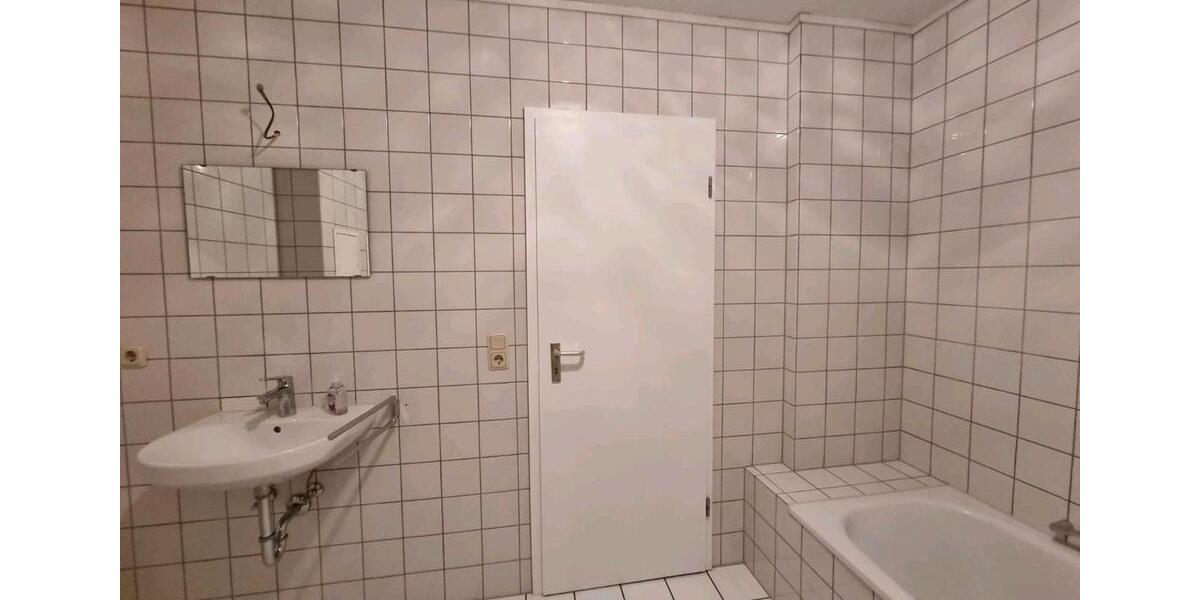Etagenwohnung Thaleischweiler-Fröschen Fröschen - 2 Zimmer, 87 m&sup2;, 1.200&euro; | Angebot:26676859
