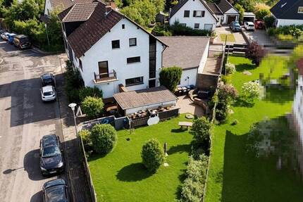 Sehr gepflegtes 3-Familienhaus mit großem Potential 1 zimmer