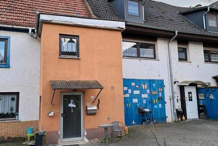 Haus Gaugrehweiler - 10 Zimmer, 240 m&sup2;, 149.000&euro; | Angebot:25299404