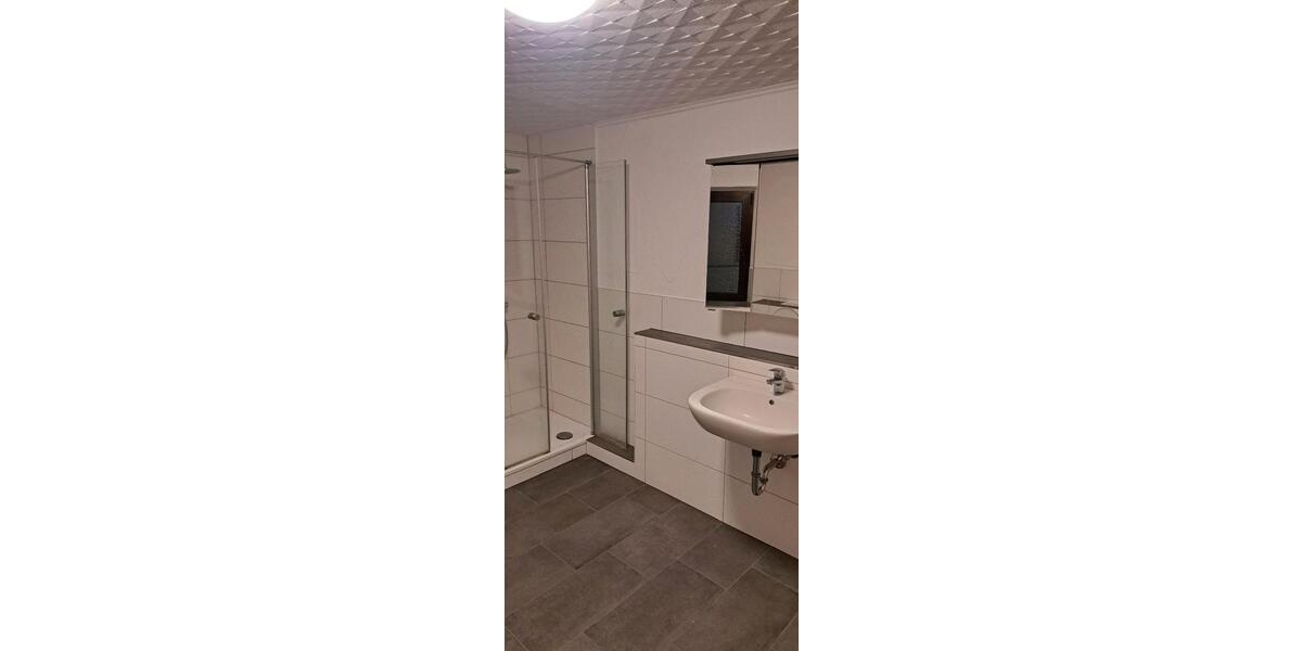 Etagenwohnung Hermersberg - 6 Zimmer, 146 m&sup2;, 800&euro; | Angebot:25333631