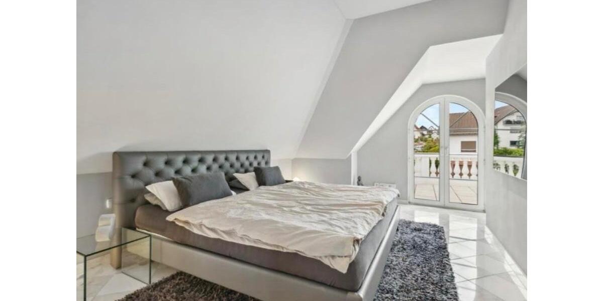 Villa Queidersbach - 12 Zimmer, 350 m&sup2;, 869.000&euro; | Angebot:26838502