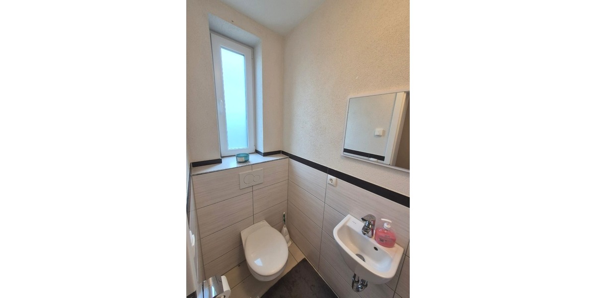 Zeitgemäße DHH mit Pultdach, Wärmepumpe & Terrasse – Attraktive Anlagechance in Wartenberg-Rohrbach 4 zimmer