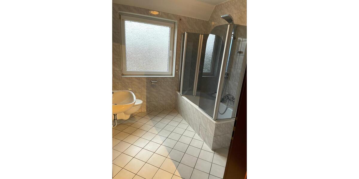 Etagenwohnung Eisenberg (Pfalz) - 2 Zimmer, 64 m&sup2;, 650&euro; | Angebot:26476594
