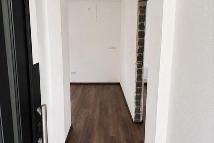 Haus Bad Dürkheim - 8 Zimmer, 170 m&sup2;, 300.000&euro; | Angebot:26962758