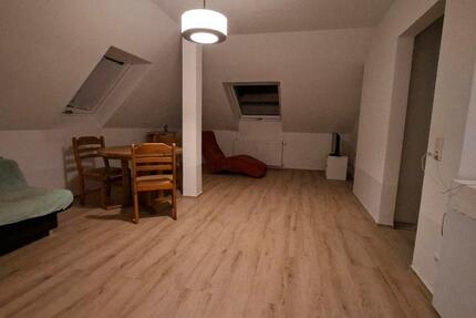 Ich miete ein komfortables Zimmer. 2 zimmer