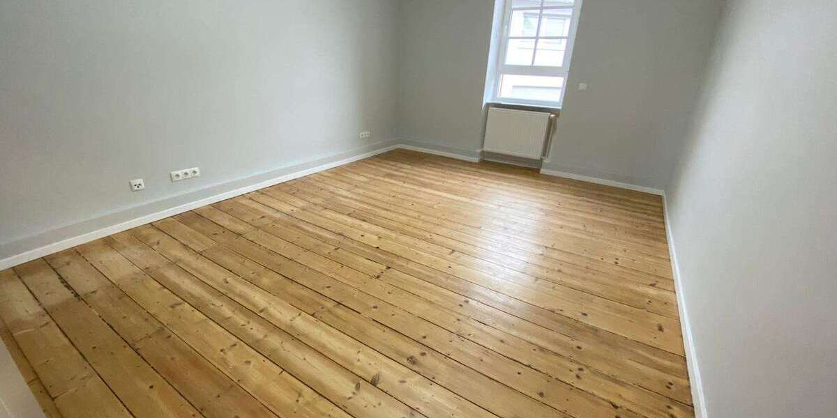 Wohnung zum Mieten in Kaiserslautern 1.250 € 121 m² 5 zimmer