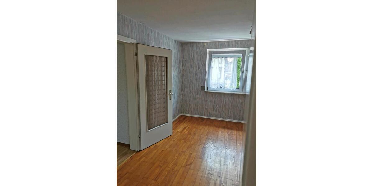 Doppelhaushälfte Wolfstein - 5 Zimmer, 130 m&sup2;, 122.000&euro; | Angebot:23130635