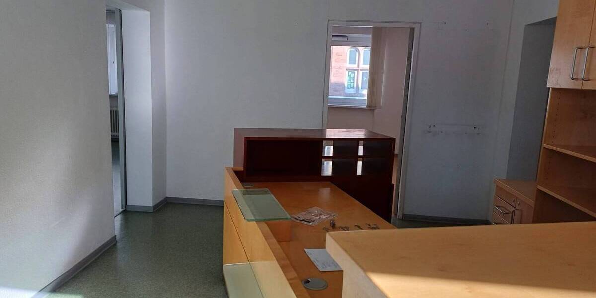 Gewerbeobjekt Kaiserslautern Innenstadt - 1 Zimmer, 130 m&sup2;, 1.200&euro; | Angebot:24114882