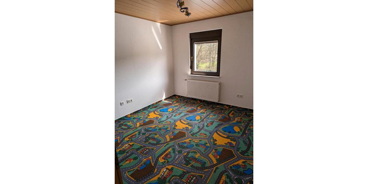 Einfamilienhaus Queidersbach - 6 Zimmer, 136 m&sup2;, 1.400&euro; | Angebot:24755428