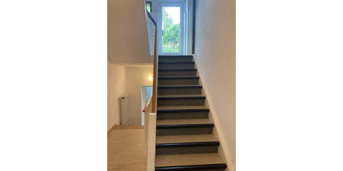 Reihenmittelhaus Landstuhl - 6 Zimmer, 134 m&sup2;, 340.000&euro; | Angebot:24722934