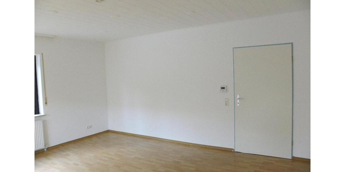 Etagenwohnung Winnweiler - 3 Zimmer, 105 m&sup2;, 800&euro; | Angebot:26145975