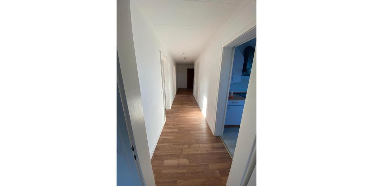 Dachgeschoßwohnung Mackenbach - 3 Zimmer, 72 m&sup2;, 925&euro; | Angebot:27583378