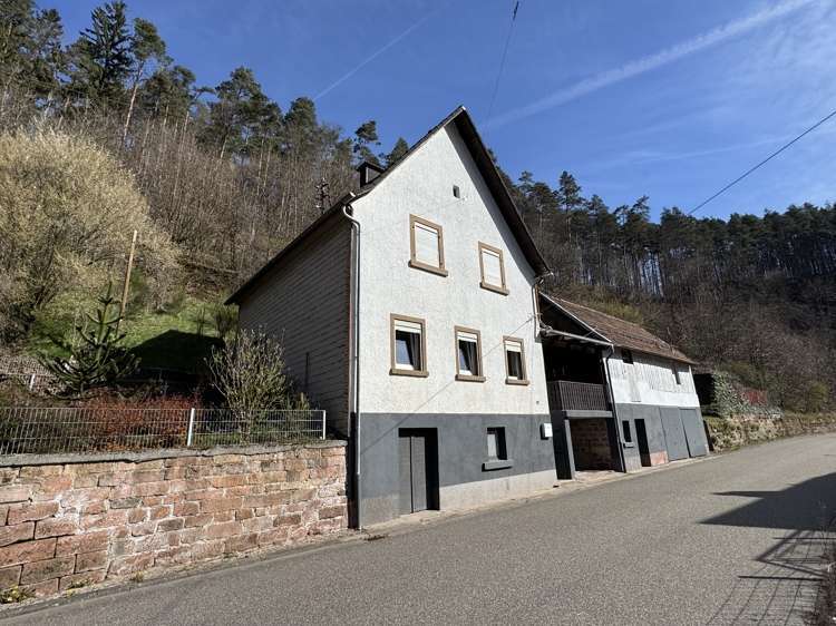 Haus zum Kaufen in Elmstein 120.000 € 110 m²