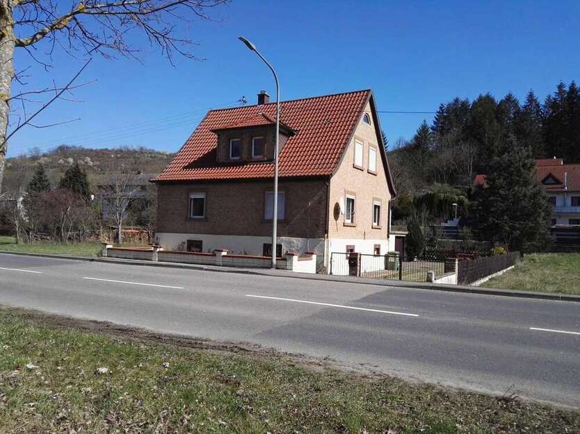 Haus zum Kaufen in Mannweiler-Cölln 169.000 € 150 m²