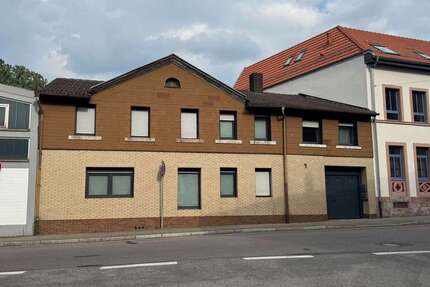 Haus Landstuhl - 8 Zimmer, 270 m&sup2;, 140.000&euro; | Angebot:27248861