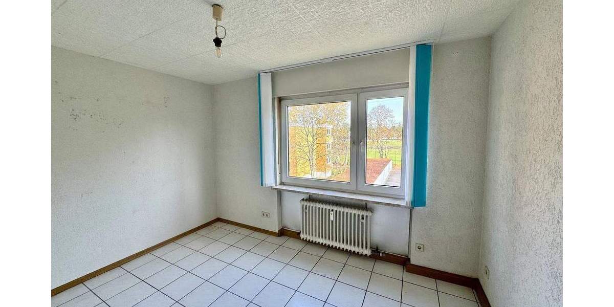 Etagenwohnung Kaiserslautern Innenstadt - 3 Zimmer, 75 m&sup2;, 125.000&euro; | Angebot:25606343