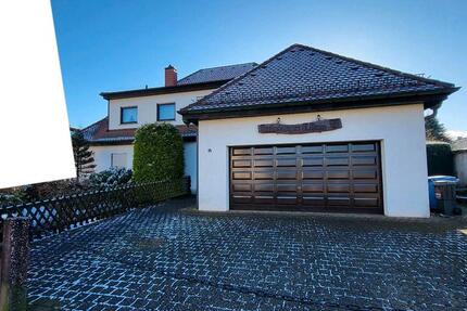 Freistehendes Einfamilienhaus auf großem Grundstück 6 zimmer