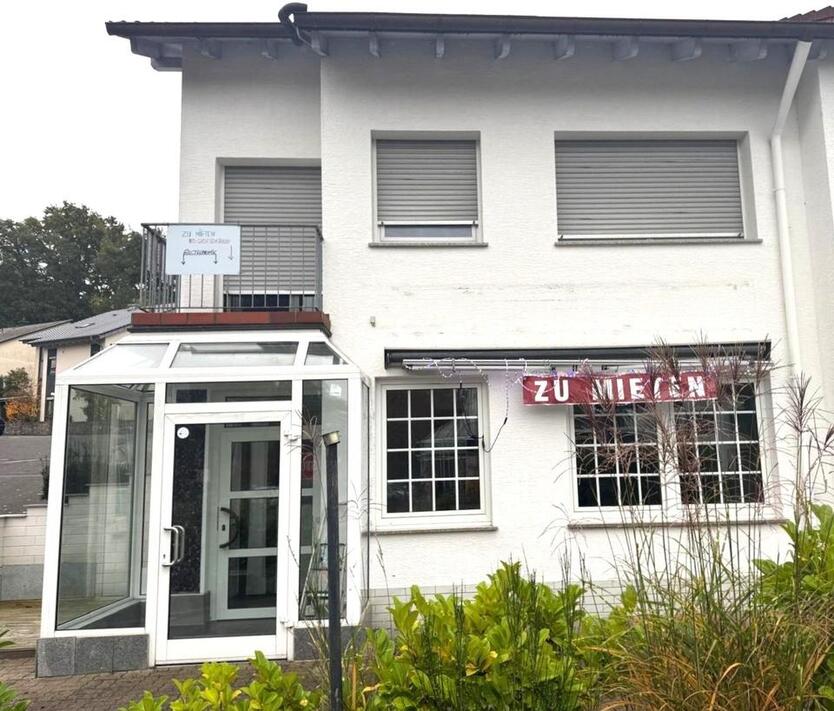 IK| Gewerbefläche in Hochenecken – Top-Lage, ideal für ein Restaurant! zimmer