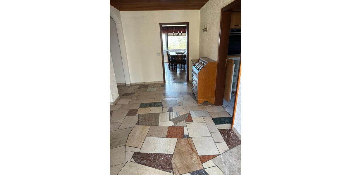 Erdgeschoßwohnung Mehlbach - 4 Zimmer, 161 m&sup2;, 1.300&euro; | Angebot:26300464