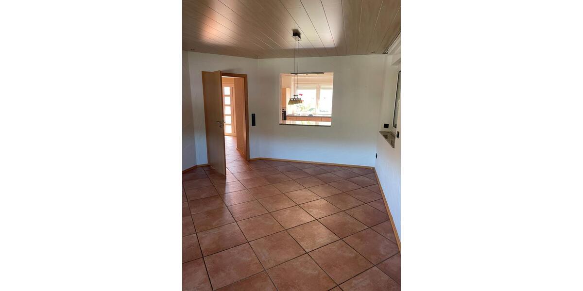 Einfamilienhaus Rammelsbach - 5 Zimmer, 230 m&sup2;, 1.800&euro; | Angebot:26624272