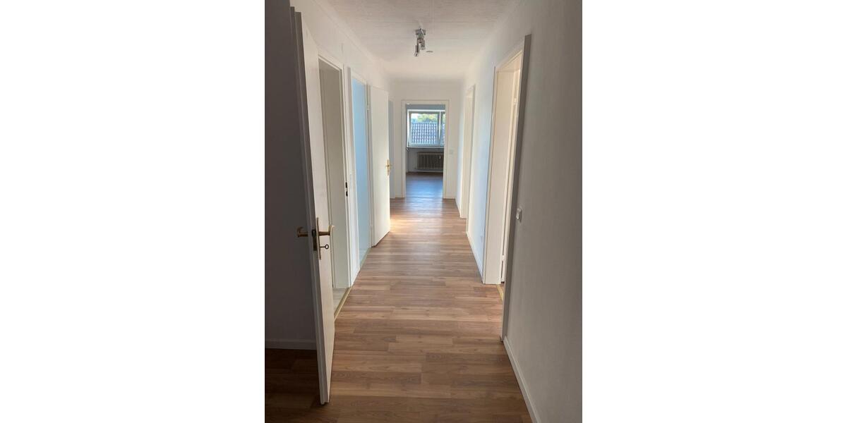 Dachgeschoßwohnung Mackenbach - 3 Zimmer, 72 m&sup2;, 925&euro; | Angebot:27583378