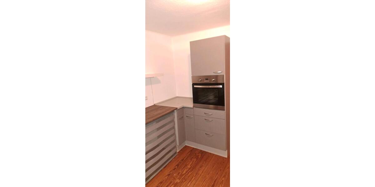 Etagenwohnung Hermersberg - 6 Zimmer, 140 m&sup2;, 830&euro; | Angebot:25872307