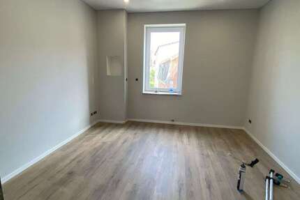 Wohnung Kaiserslautern Betzenberg - 2 Zimmer, 77 m&sup2;, 890&euro; | Angebot:26489706