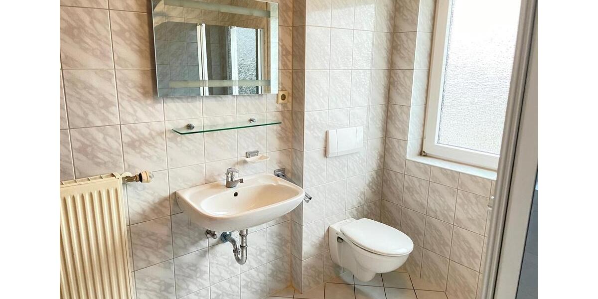 Etagenwohnung Eisenberg (Pfalz) - 2 Zimmer, 64 m&sup2;, 650&euro; | Angebot:26476594