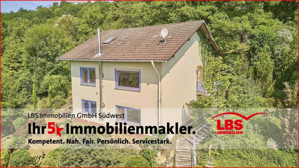 Charmantes Einfamilienhaus mit spektakulärer Aussicht und großem Hanggrundstück 3 zimmer