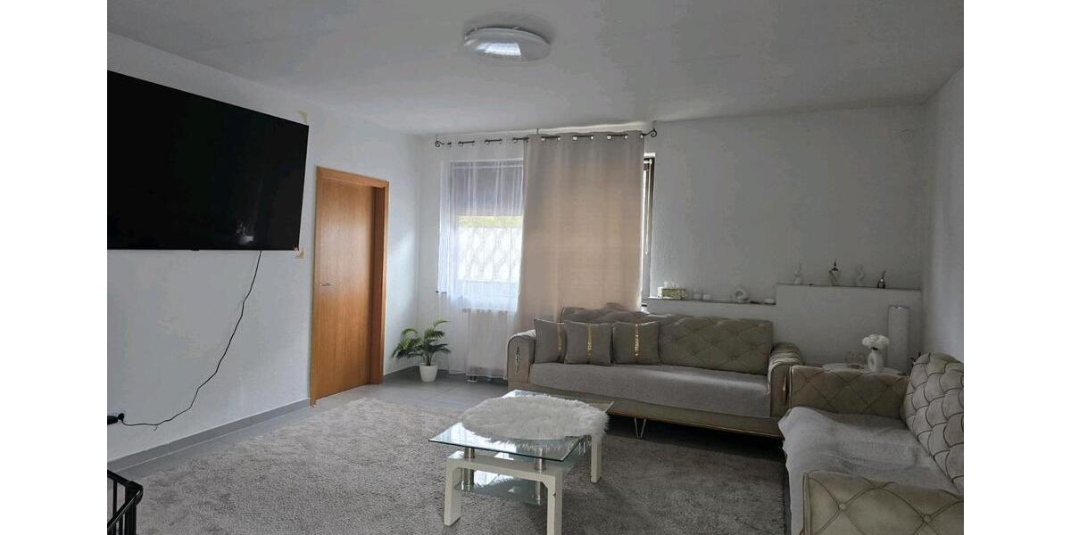 Etagenwohnung Hermersberg - 3 Zimmer, 120 m&sup2;, 1.200&euro; | Angebot:25398590