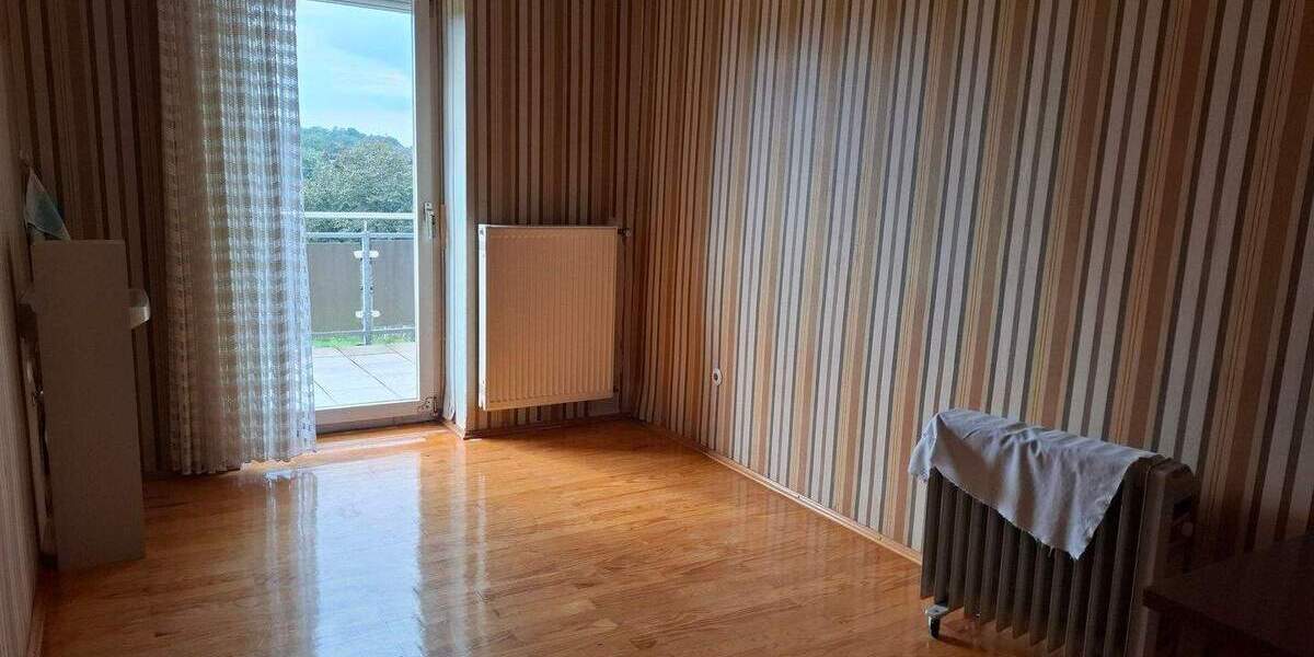 Mehrfamilienhaus, Wohnhaus Kaiserslautern Innenstadt - 6 Zimmer, 215.000&euro; | Angebot:26028129