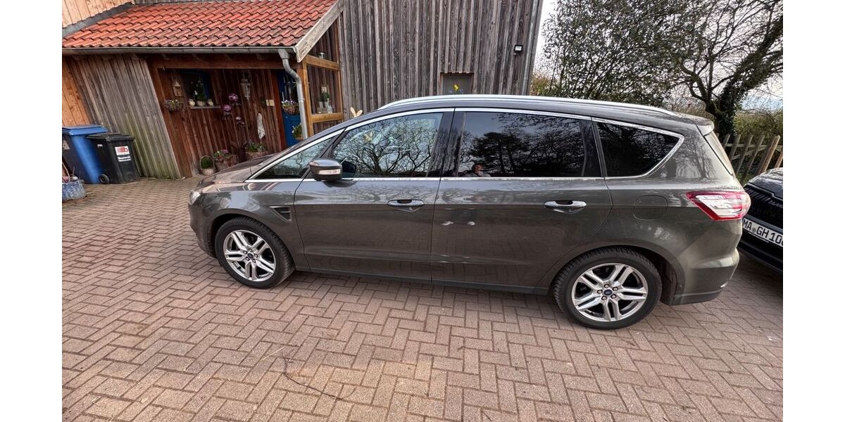Ford S-Max 56.700 km 17.700 &euro; Hütschenhausen 66882
