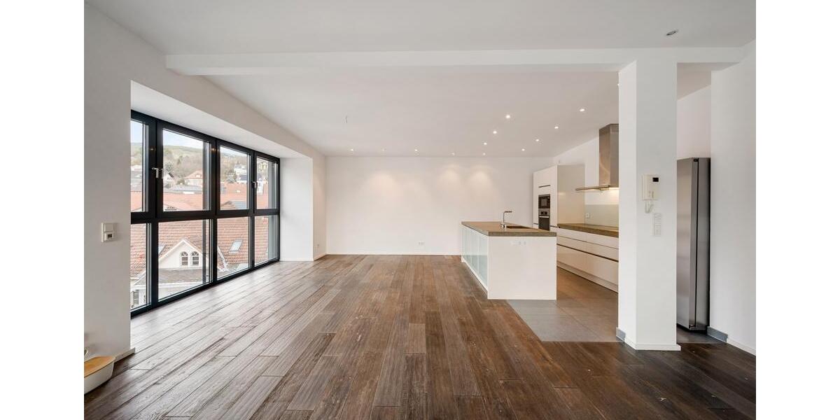 Einfamilienhaus Neustadt an der Weinstraße - 3 Zimmer, 174 m&sup2;, 2.130&euro; | Angebot:25418252