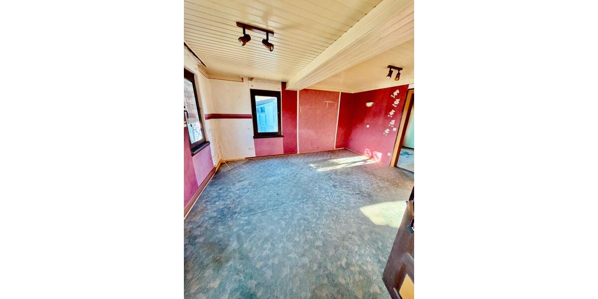 Einfamilienhaus Hauenstein - 7 Zimmer, 190 m&sup2;, 130.000&euro; | Angebot:26826227