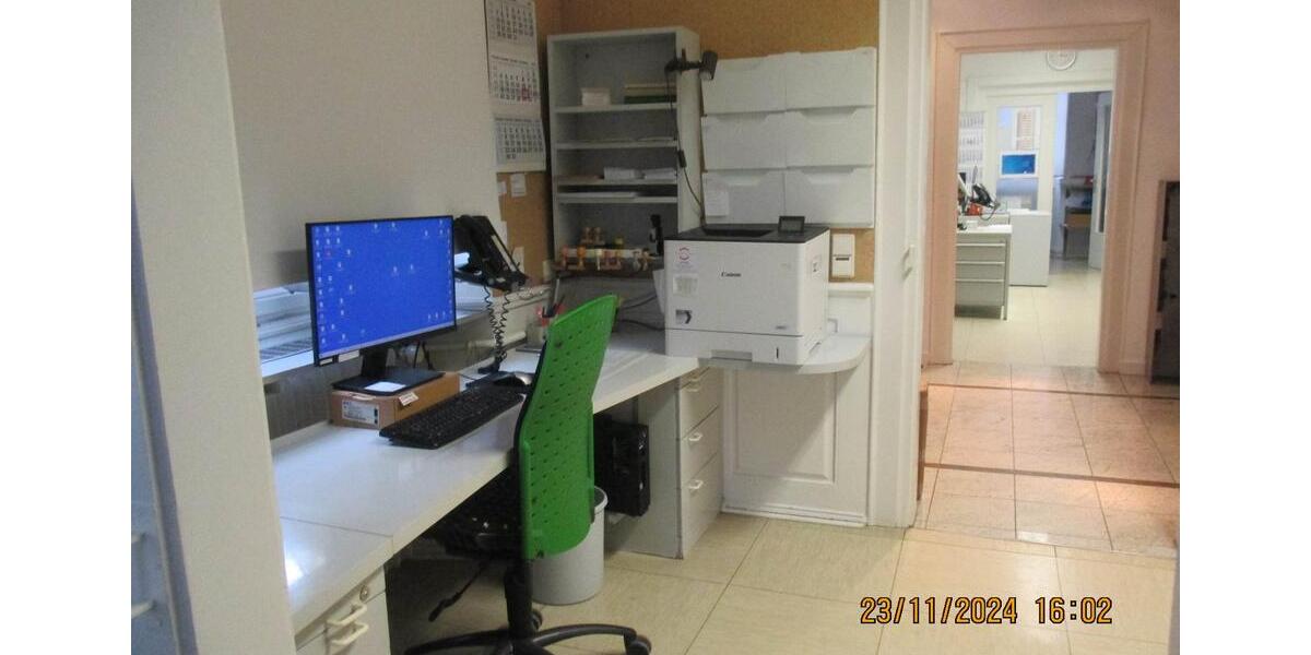 Gewerbefläche in der Innenstadt direkt gegenüber Verbandsgemeinde zimmer