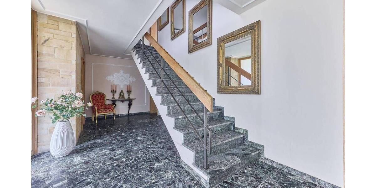 Einfamilienhaus Bad Dürkheim - 8 Zimmer, 290 m&sup2;, 975.000&euro; | Angebot:26486631