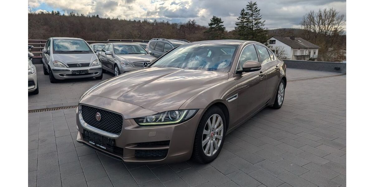 Jaguar XE 189.950 km 9.990 &euro; Eisenberg 67304