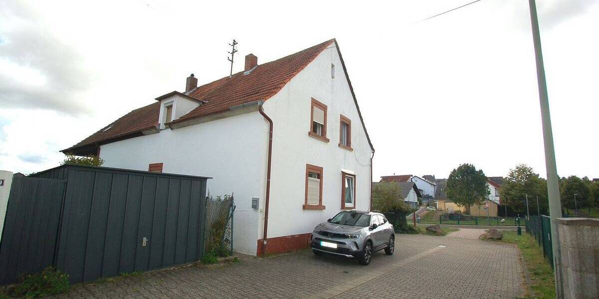 Mehrfamilienhaus, Wohnhaus Mehlingen - 9 Zimmer, 180 m&sup2;, 289.000&euro; | Angebot:23921845