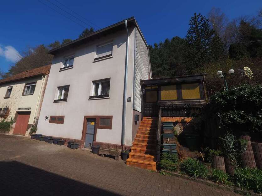 Haus zum Kaufen in Wiesbach 75.000 € 113 m²