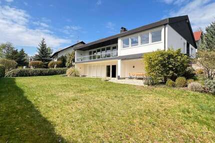 Haus Enkenbach-Alsenborn Alsenborn - 5 Zimmer, 300 m&sup2;, 2.400&euro; | Angebot:26359177