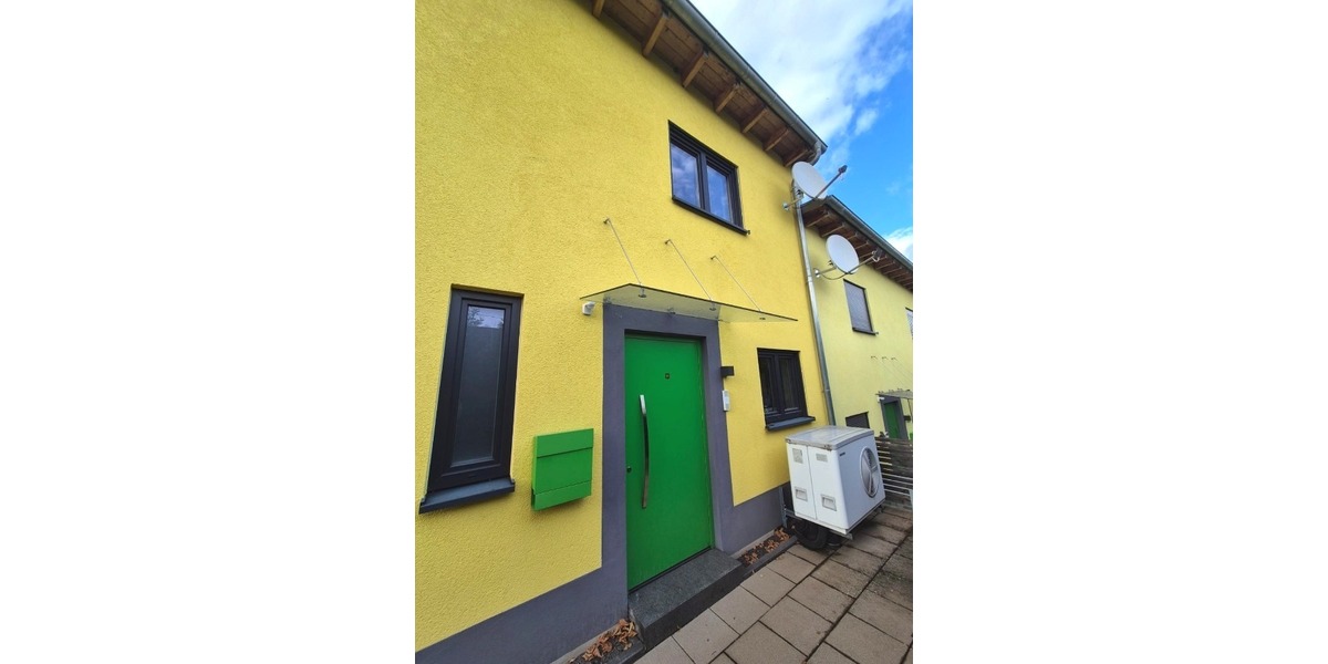 Zeitgemäße DHH mit Pultdach, Wärmepumpe & Terrasse – Attraktive Anlagechance in Wartenberg-Rohrbach 4 zimmer