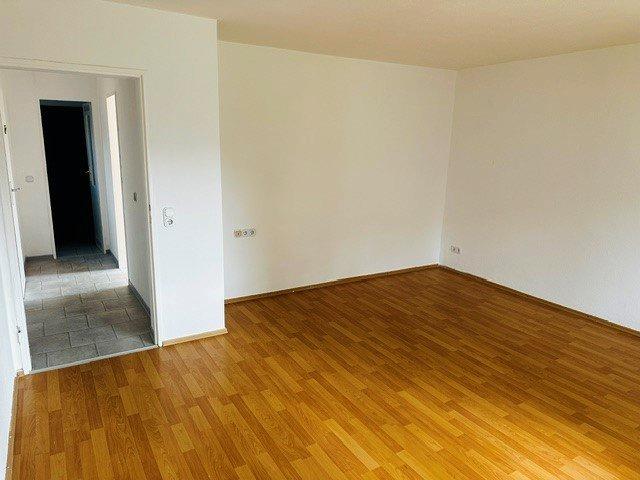 Erdgeschoßwohnung Kaiserslautern Bahnheim - 4 Zimmer, 77 m&sup2;, 1.020&euro; | Angebot:26233213