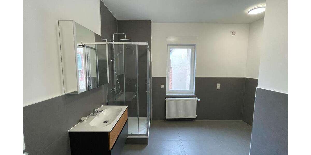 Etagenwohnung Kaiserslautern Betzenberg - 3 Zimmer, 80 m&sup2;, 1.250&euro; | Angebot:27063736