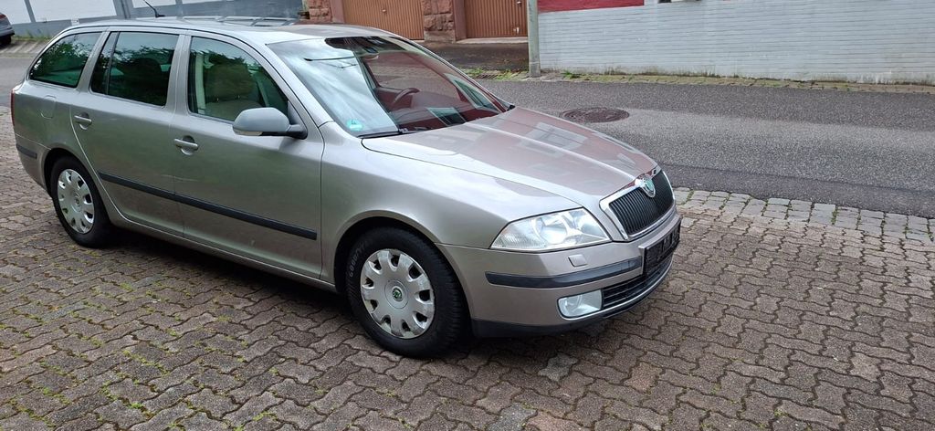 Skoda Octavia 286.290 km 3.499 &euro; Ramberg 76857