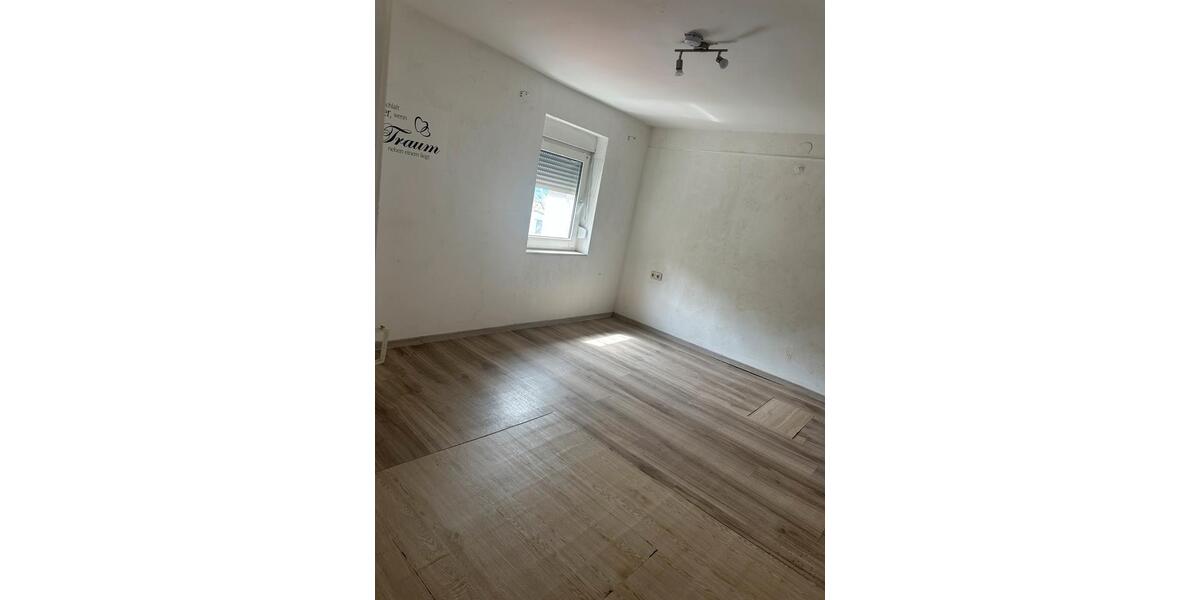 Einfamilienhaus Steinbach am Donnersberg - 6 Zimmer, 121 m&sup2;, 109.000&euro; | Angebot:26581829
