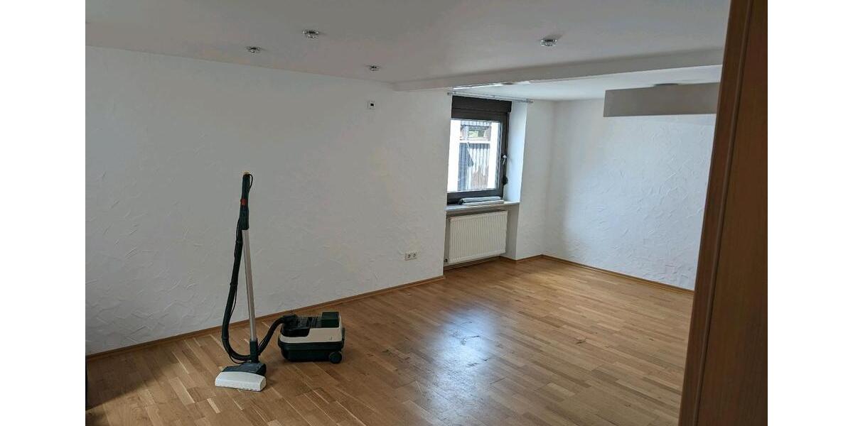 Einfamilienhaus Queidersbach - 6 Zimmer, 136 m&sup2;, 1.400&euro; | Angebot:24755428